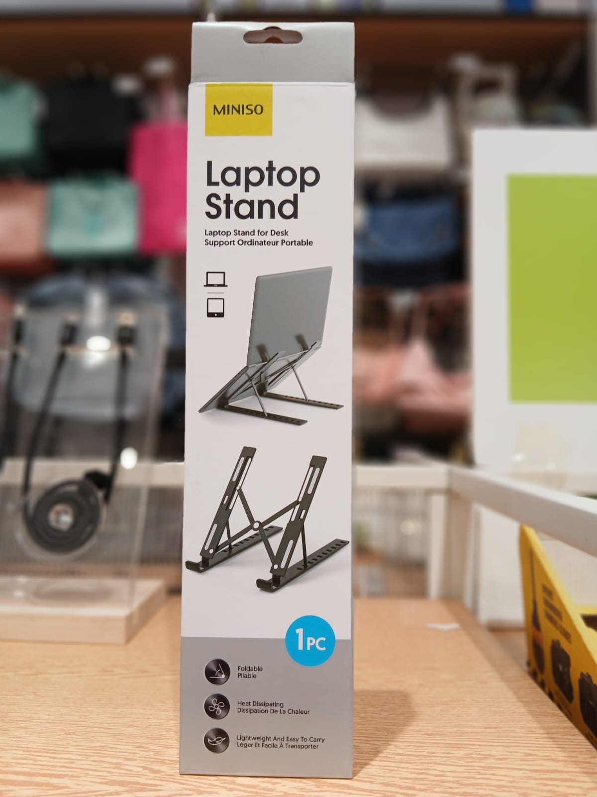 Laptop stand